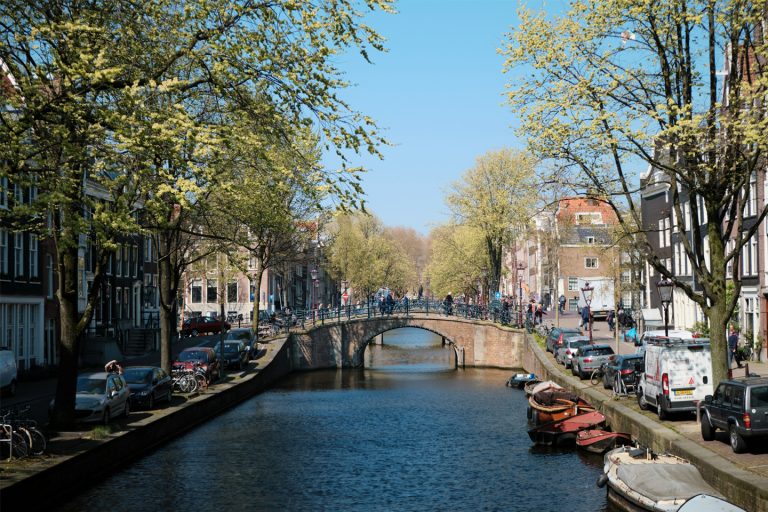 Kademuurherstel Waalseilandsgracht en Prinsengracht, Keizersgracht en Marnixkade in Amsterdam