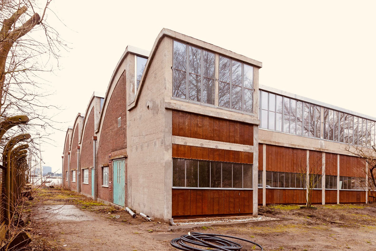 zamu-building