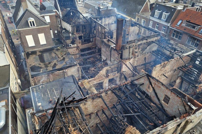 <span class="dwsd-project-subtitle" style="display: block; font-size: 1.2em; color: #666; margin-bottom: 5px;">Arnhem</span>Verbrande panden Varkensstraat