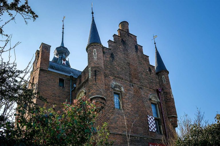 <span class="dwsd-project-subtitle" style="display: block; font-size: 1.2em; color: #666; margin-bottom: 5px;">Monitoring en restauratie stadskasteel</span>Stadskasteel in Zaltbommel
